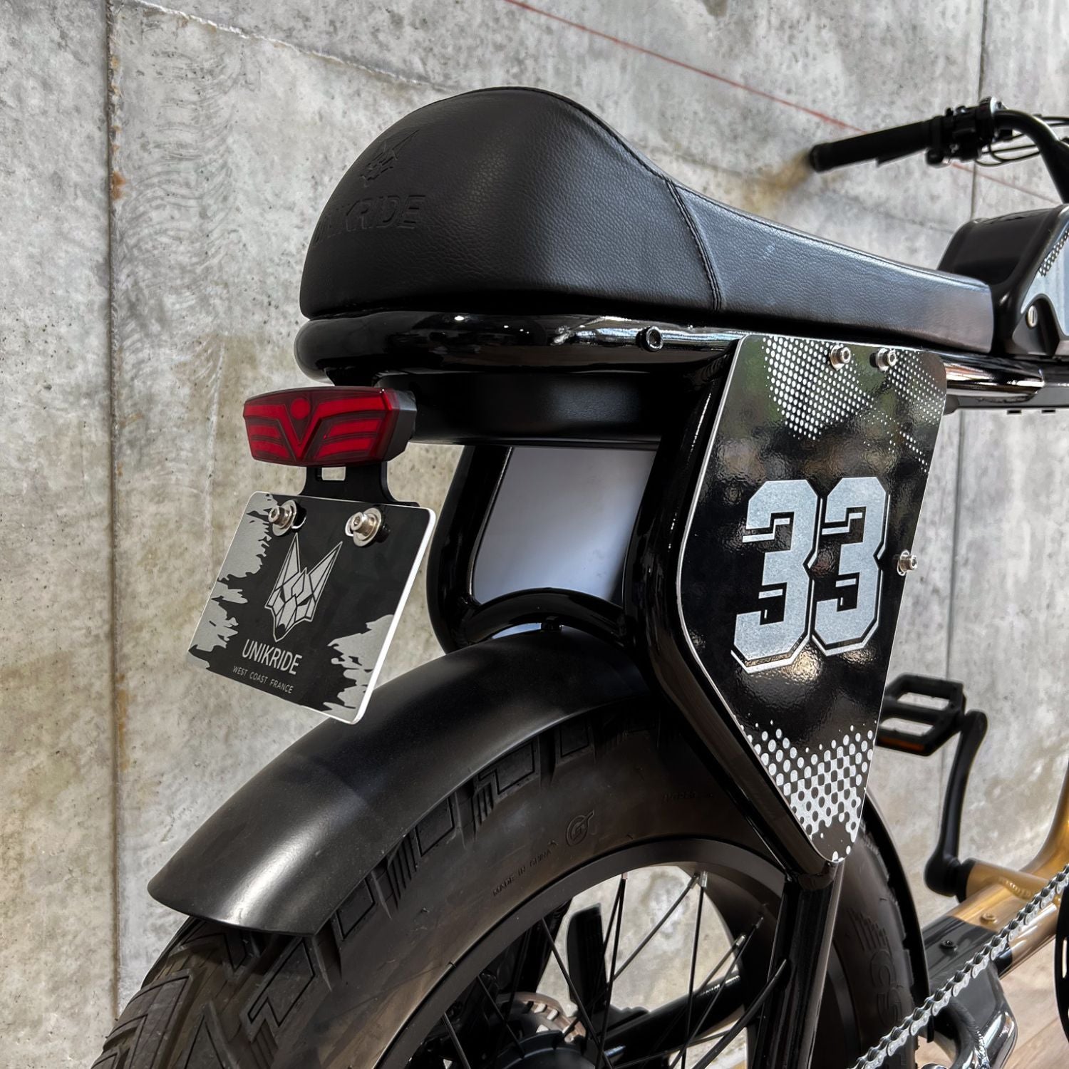 Panneau latéral kit déco Pointillés pour vélo électrique City
