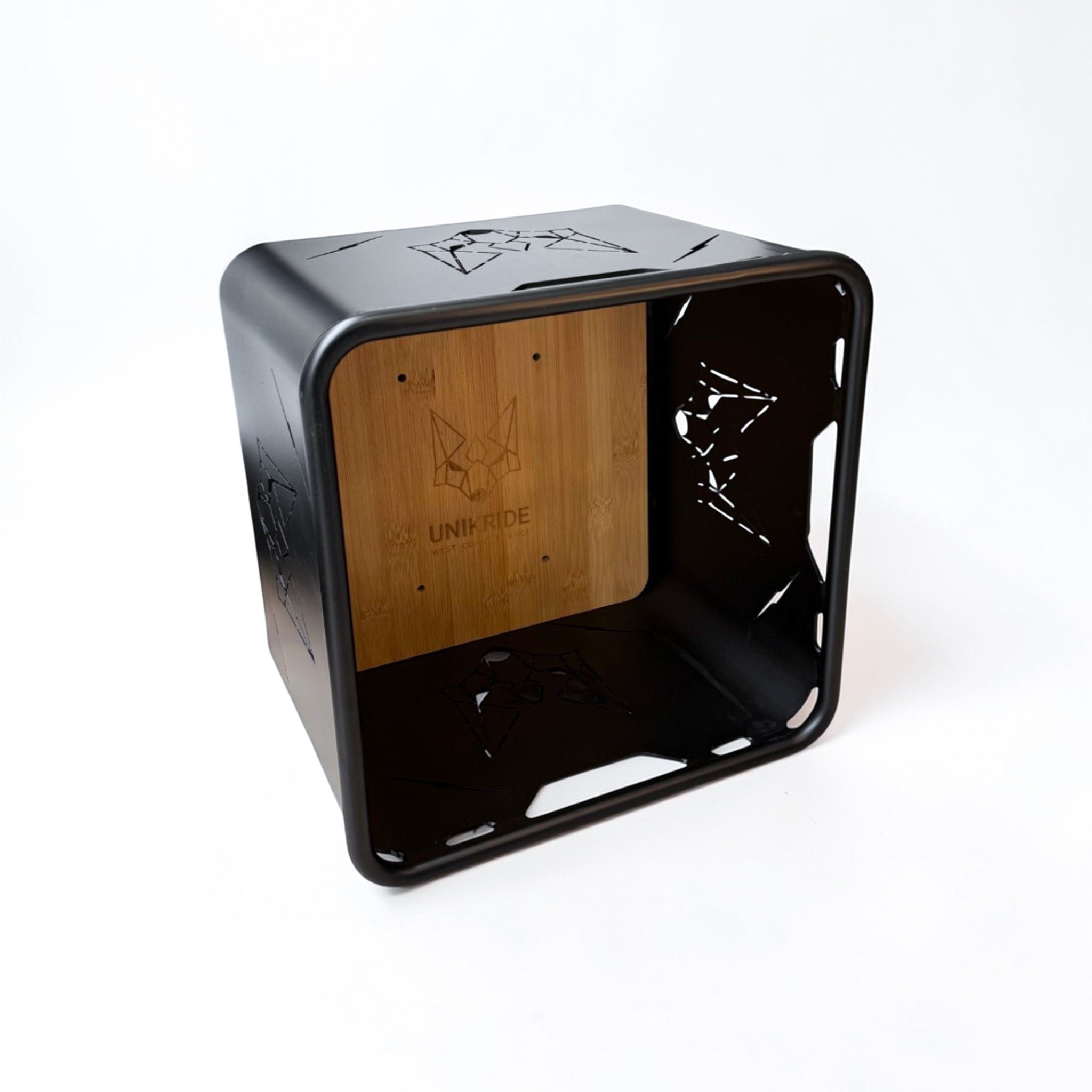 panier vélo fermé avec côtés pleins pour transport sécurisé