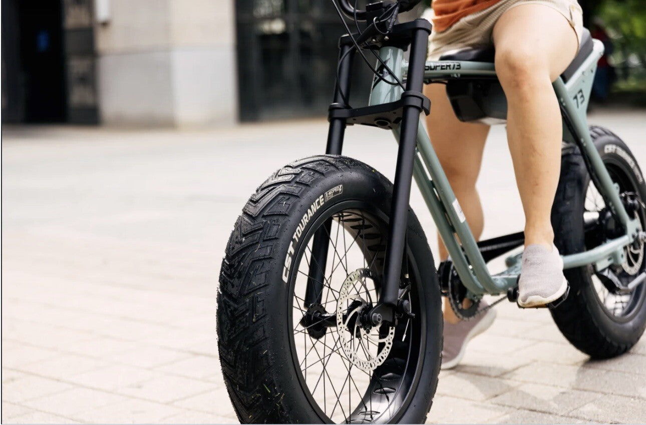 Pneu fatbike CST Tourance 20x4.00
