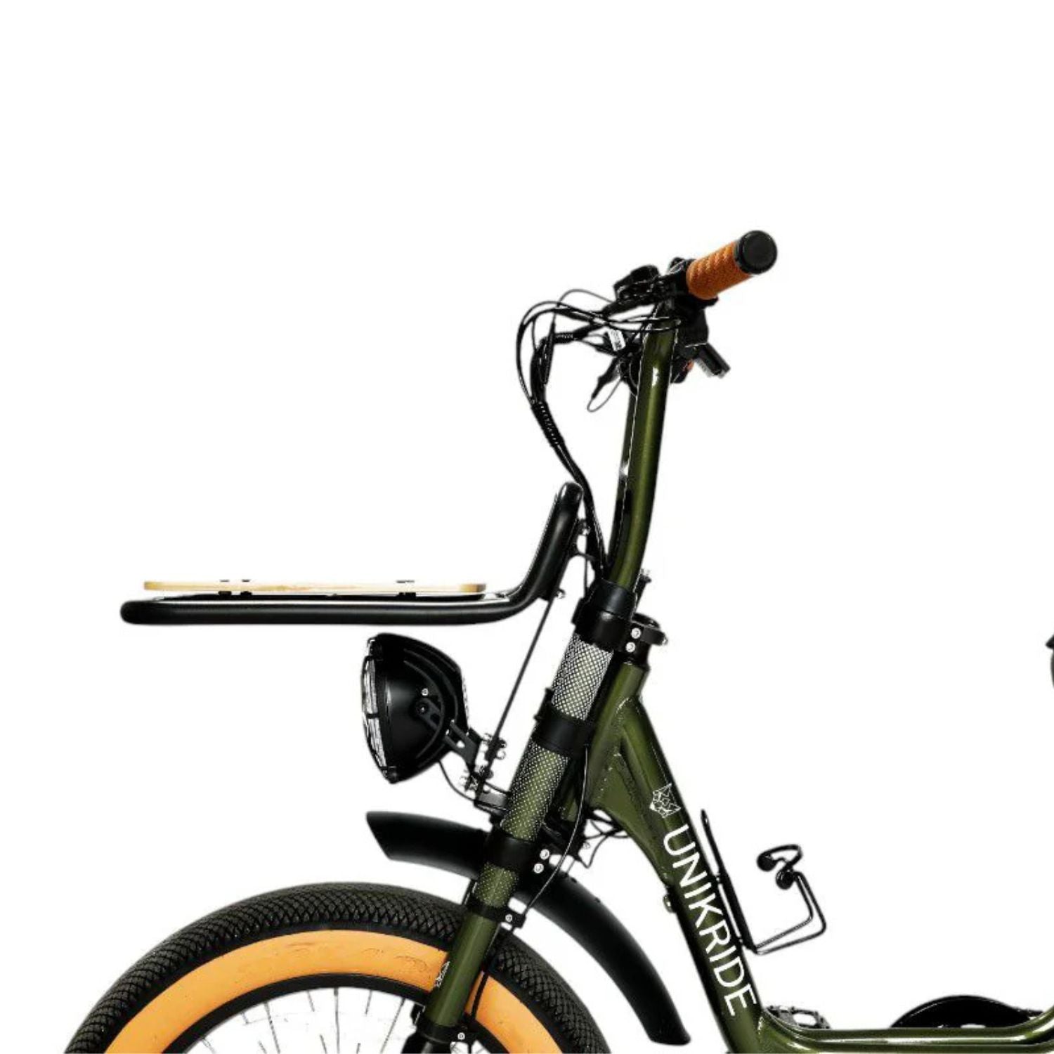 Porte-paquet avant compatible Fatstreet monté sur vélo électrique Unikride, vue latérale sur fond clair