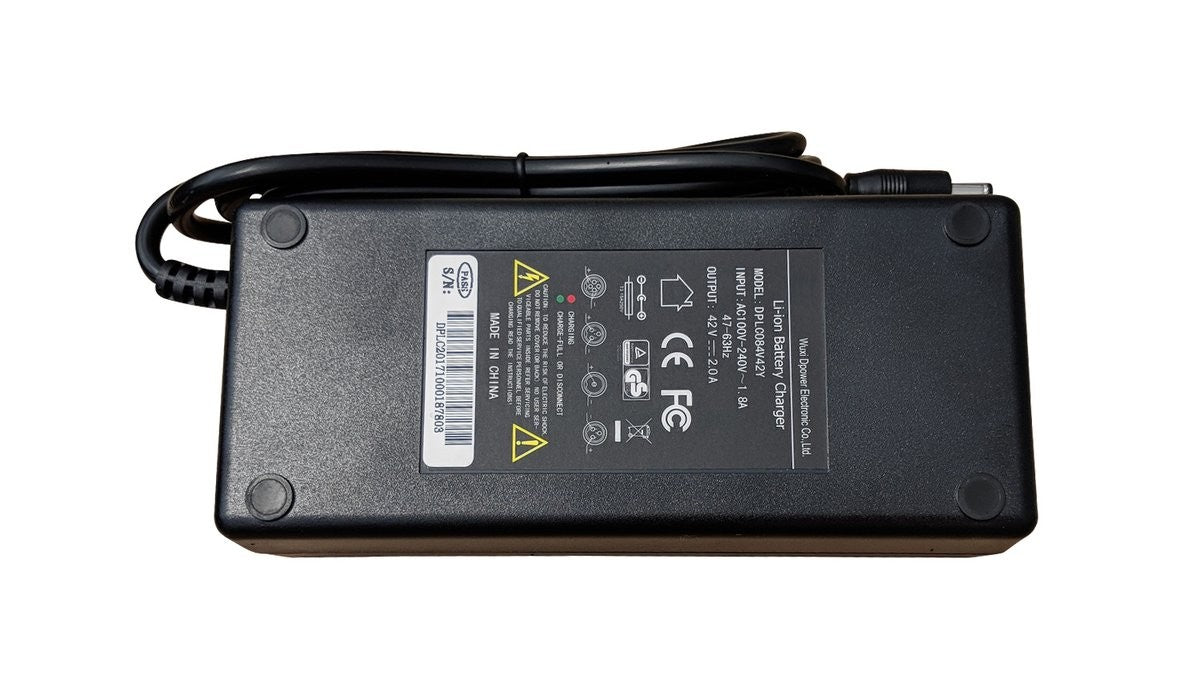 Chargeur batterie Michael Blast