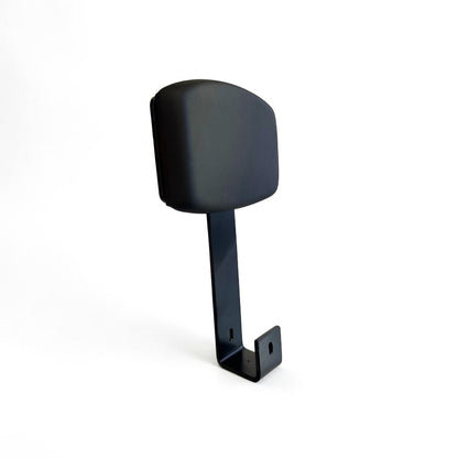 Détail du dossier passager vélo Fatstreet avec structure noire et logo gravé