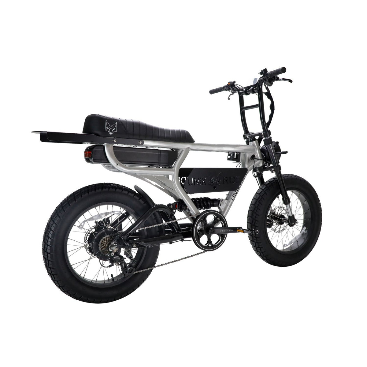 Vue arrière du Fatstreet Xtrail vélo électrique biplace argent avec cadre aluminium brossé verni