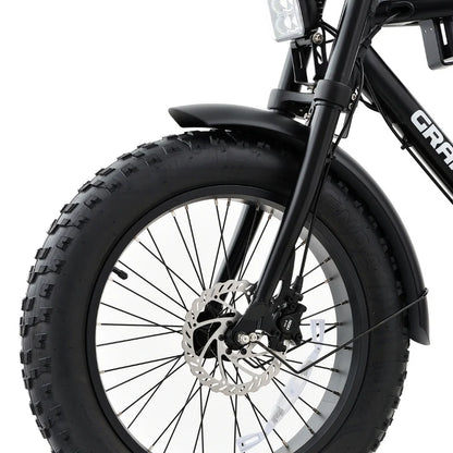 Roue avant à gros pneu et frein à disque du Grandeux Xplore