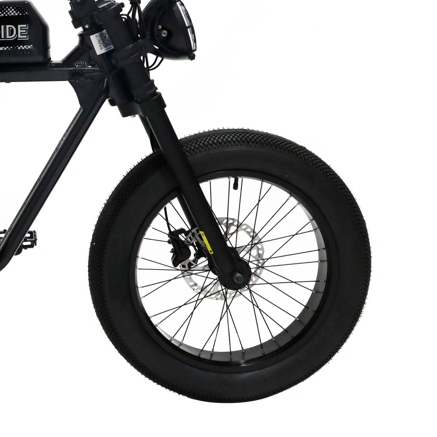 Pneu large 20x4 pouces sur fatbike électrique City XS – stabilité et adhérence urbaine