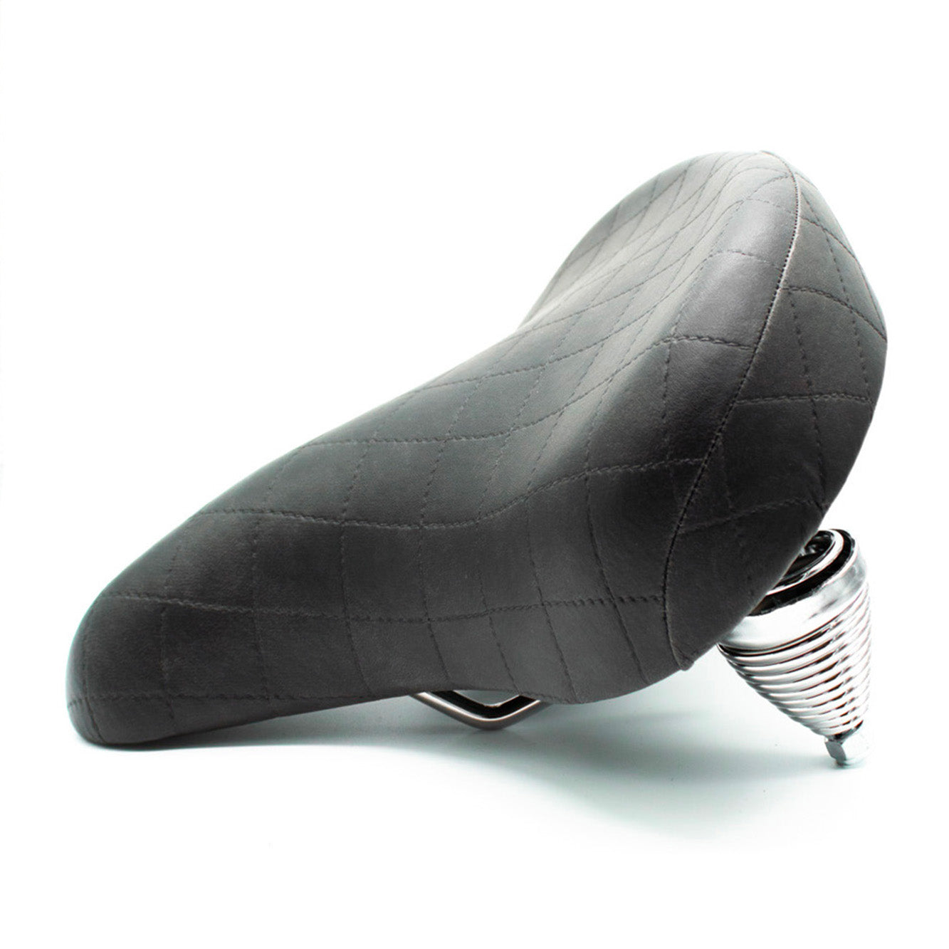 Selle en cuir pour vélo électrique.